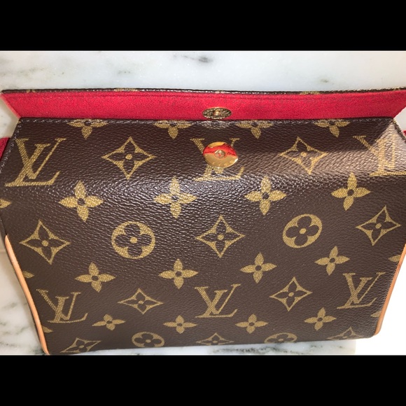 Authentic Louis Vuitton Recital Purse - Picture 8 of 8